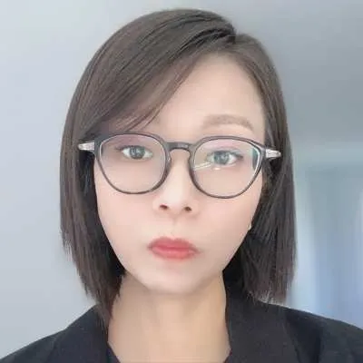 Portrait of Annie Zhang