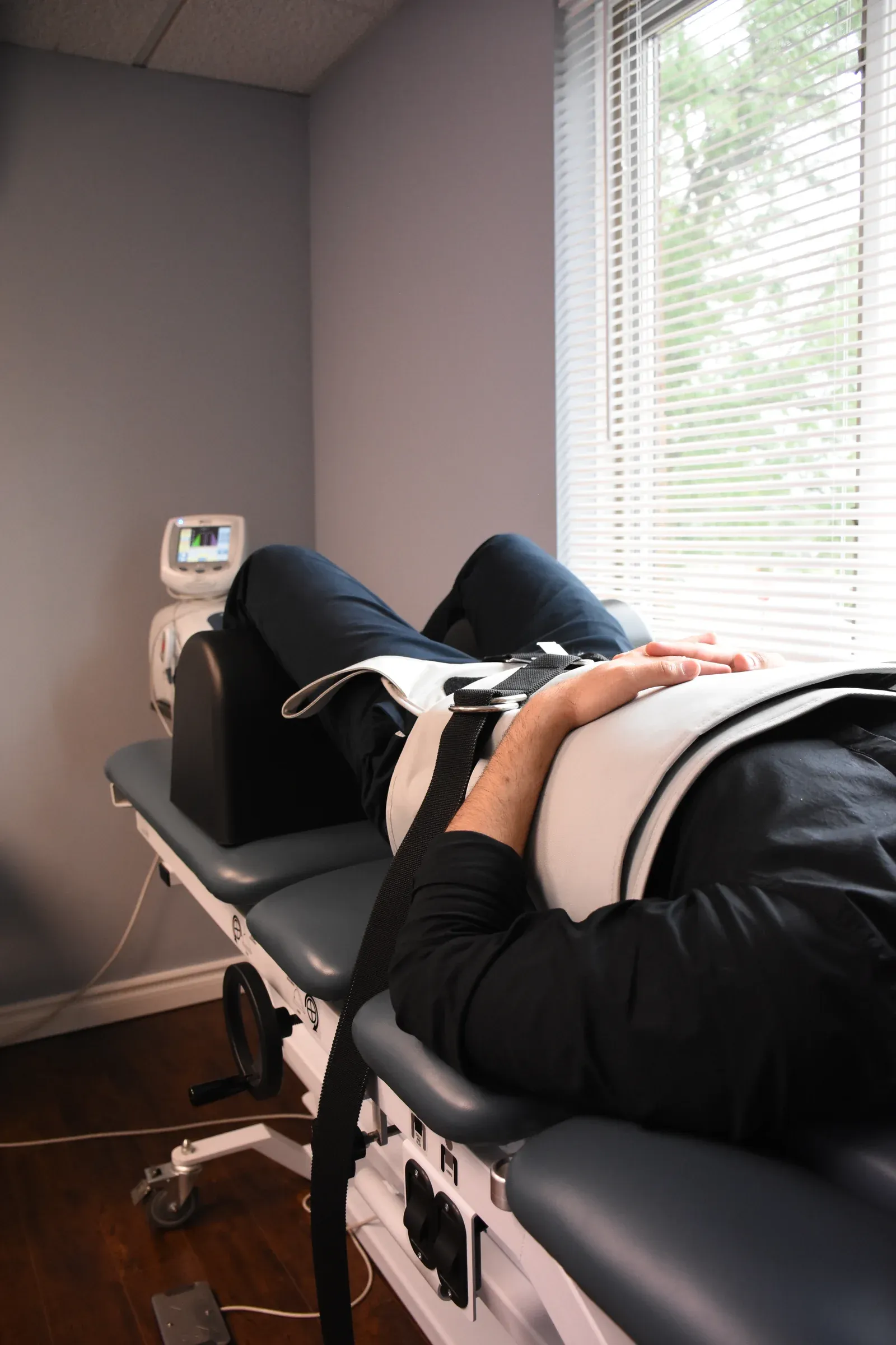 Decompression traction treatment equipment at Physiotrust