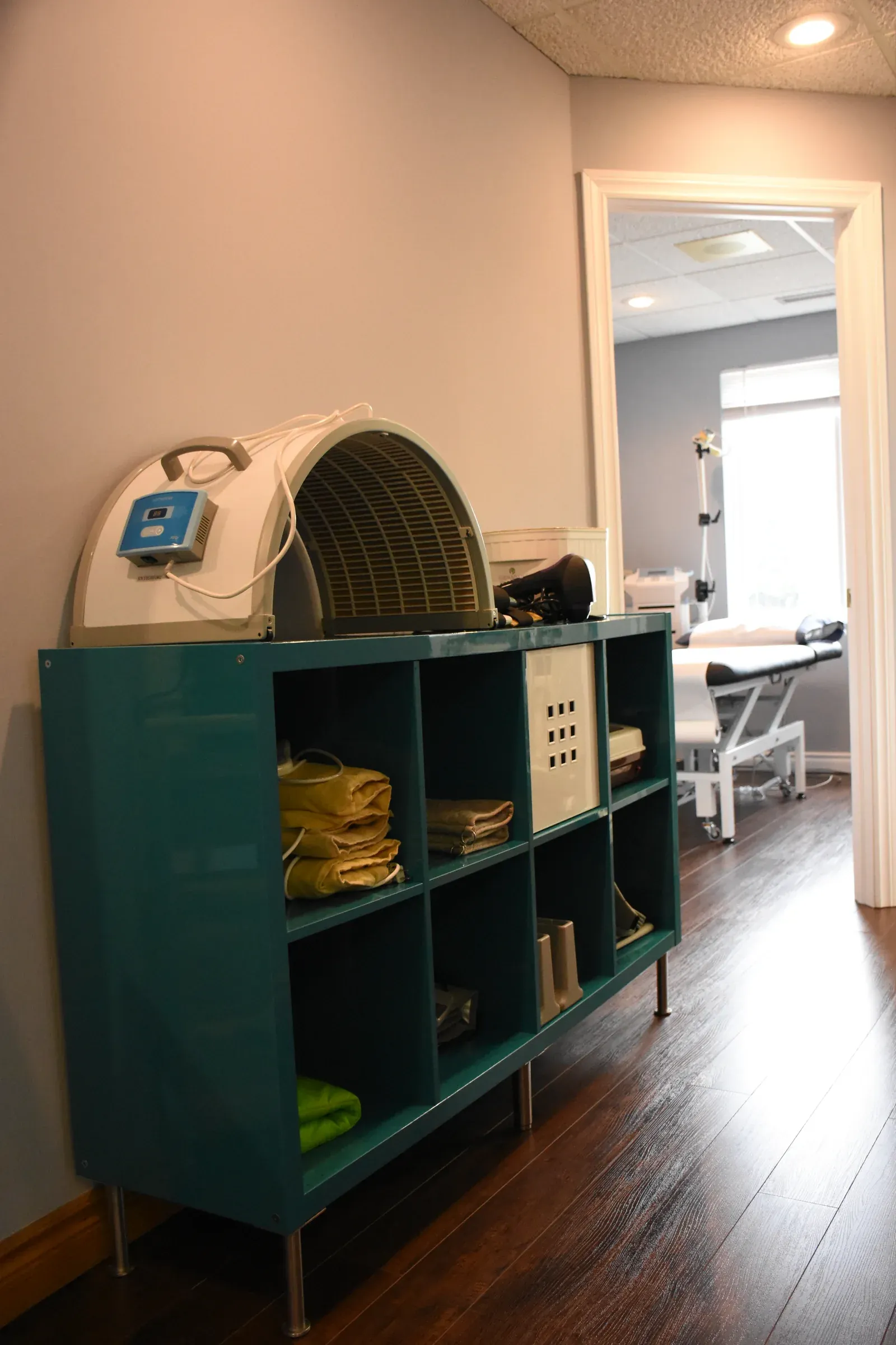 Therapeutic equipment prepared inside Physiotrust